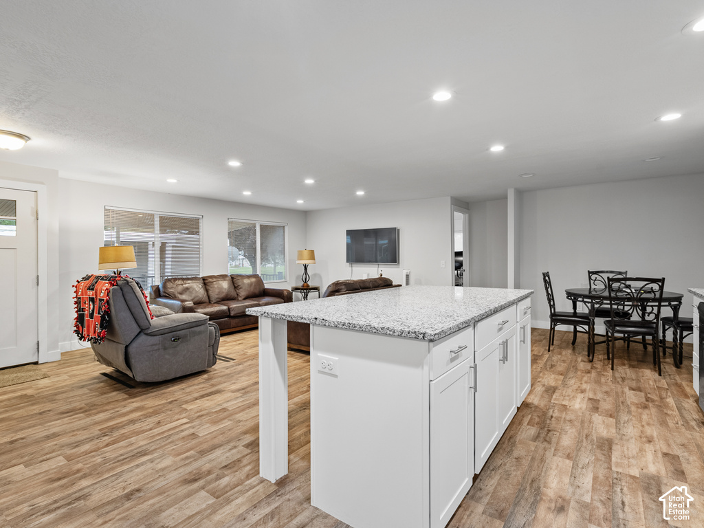 779 W MONTE BELLA photo 3