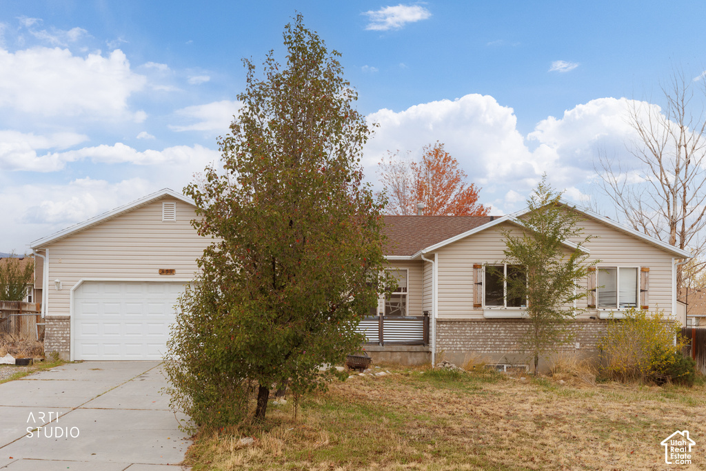 893 N 1430 E photo 2