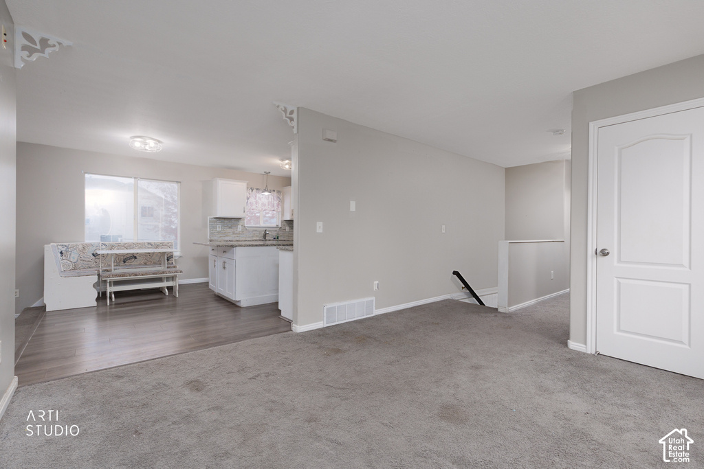 893 N 1430 E photo 5