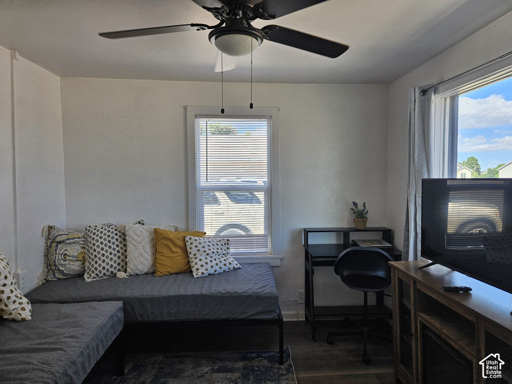 159 N 200 W photo 5