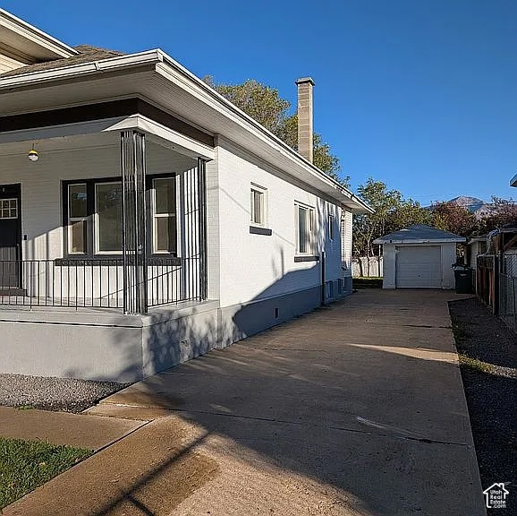 348 PARRY ST photo 2
