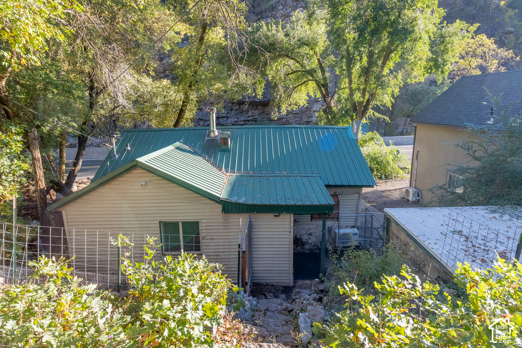 536 OGDEN CYN photo 3