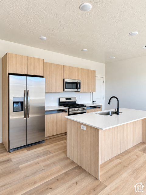 524 N 730 W photo 3