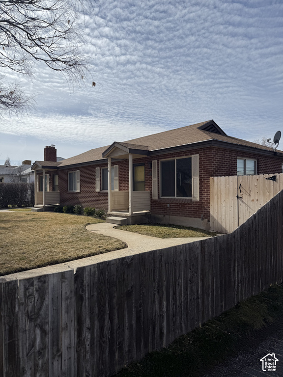 2718 S IMPERIAL E ST photo 2