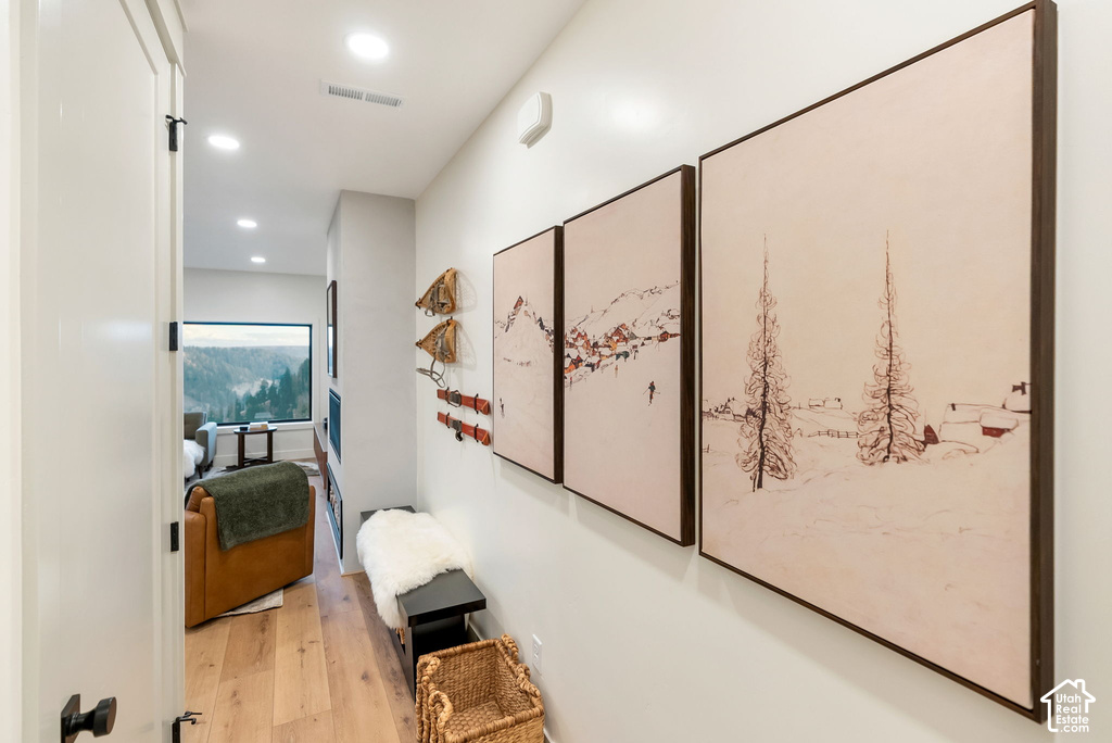 6560 N WOLF CREEK DR photo 4