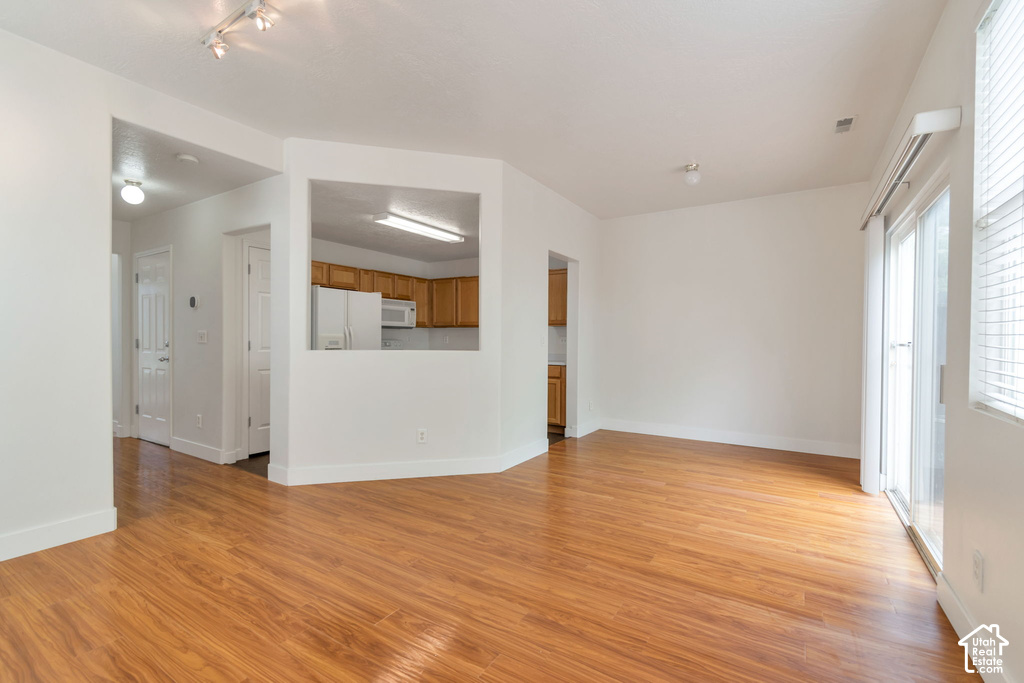 159 E WAYFIELD DR photo 4