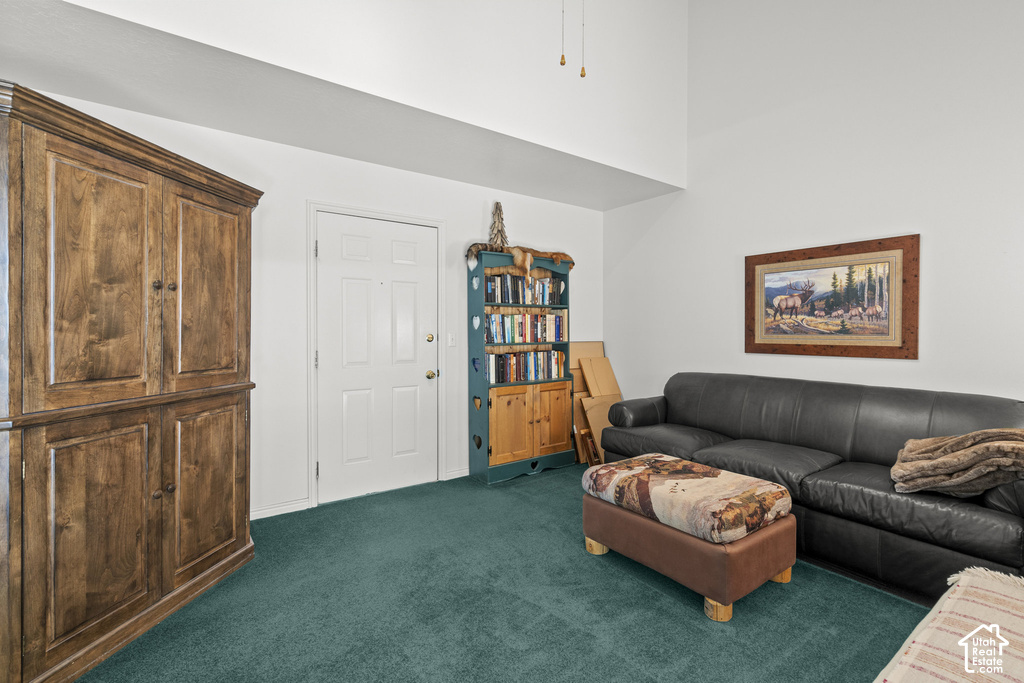 1004 URI LN photo 5