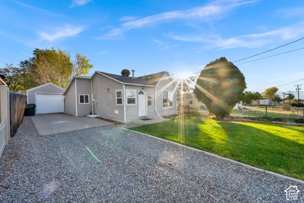 218 E VINE S photo 2