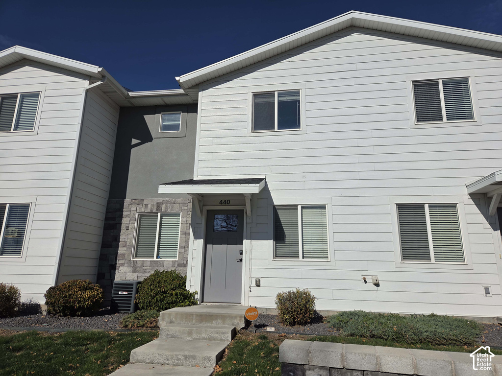 440 E CANFIELD DR photo 2