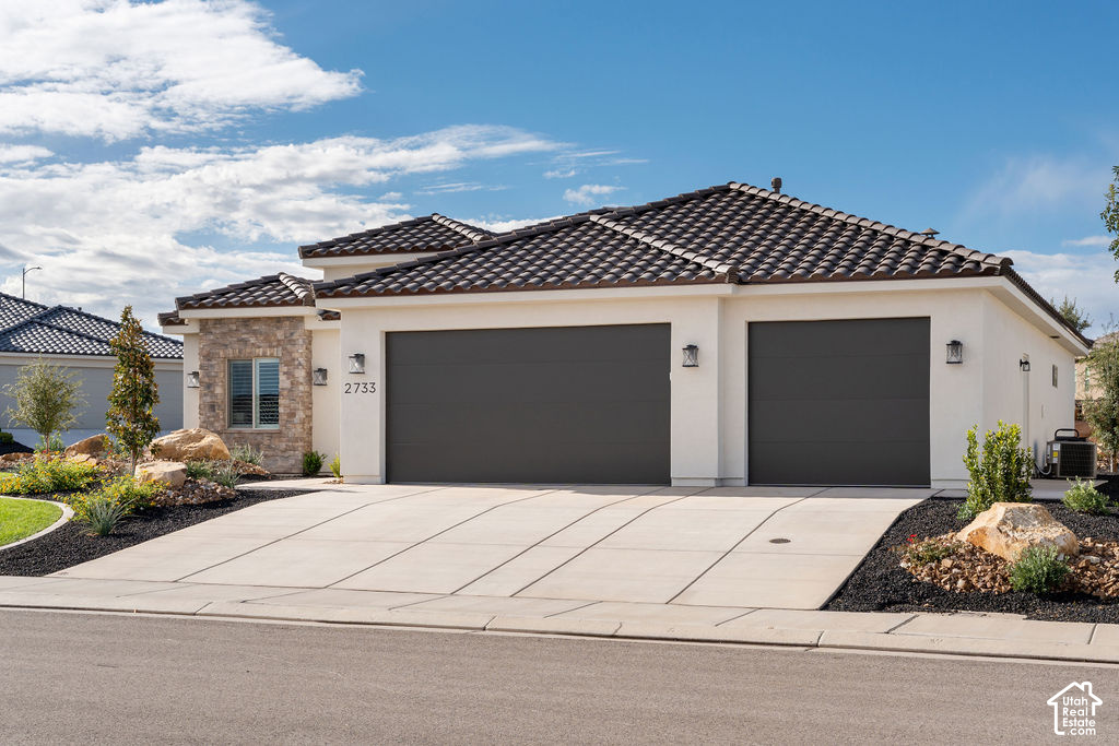 2733 W PIATTO WAY photo 3