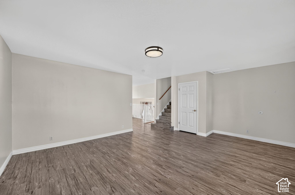 1266 E CHERRY LN photo 4