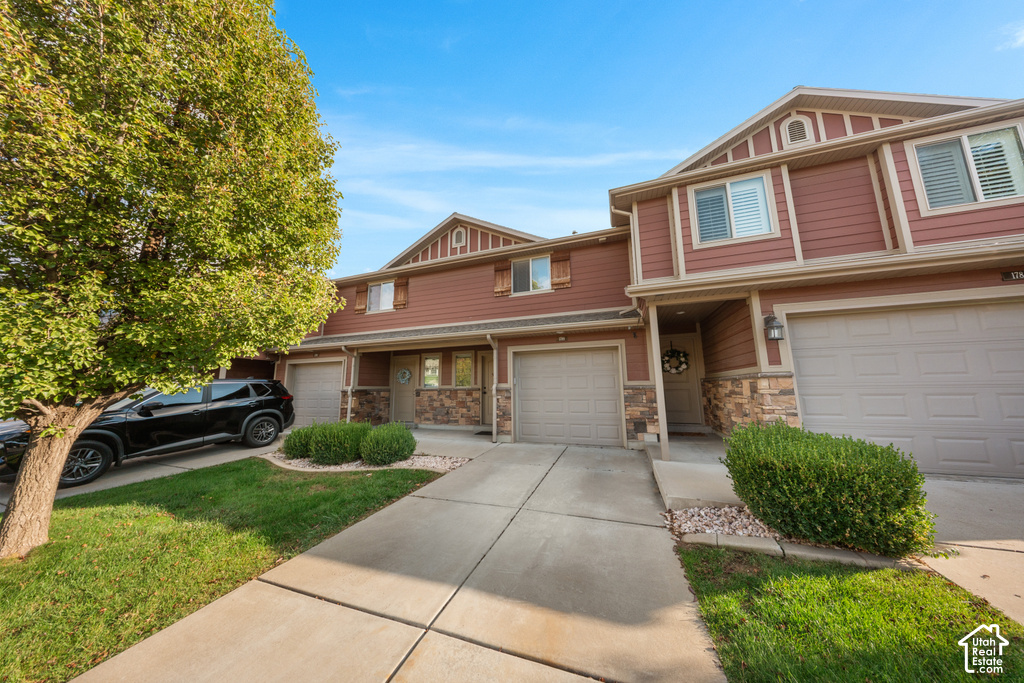 1788 E WHITETAIL WAY photo 2