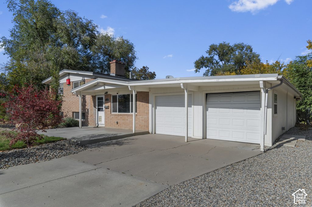 1121 E HYLAND LAKE DR photo 5