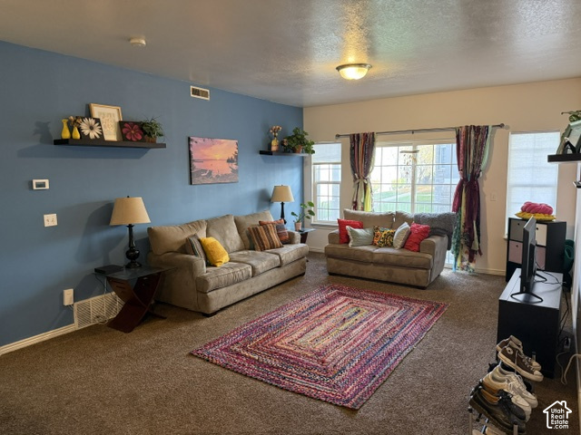 389 N BELMONT PL photo 2