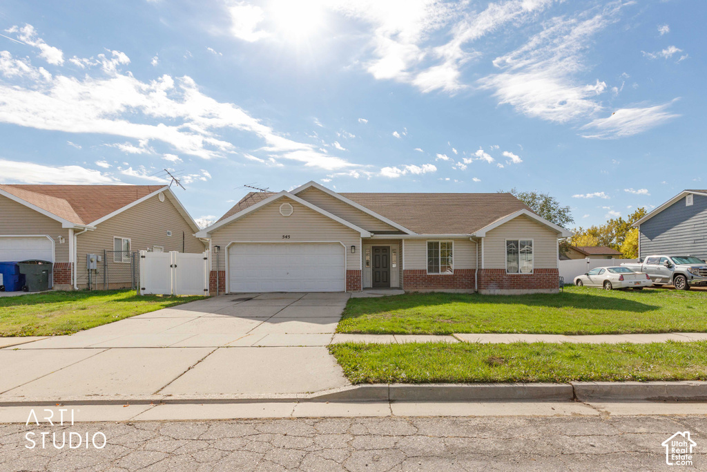 545 E 700 N photo 2