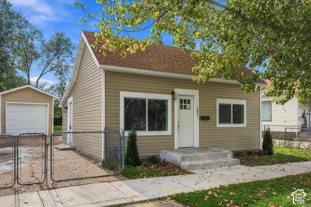 245 E 34TH E photo 3