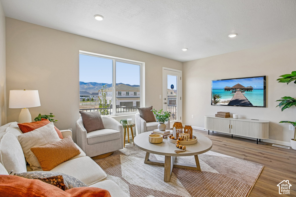89 N JORDAN RIVER WAY photo 2