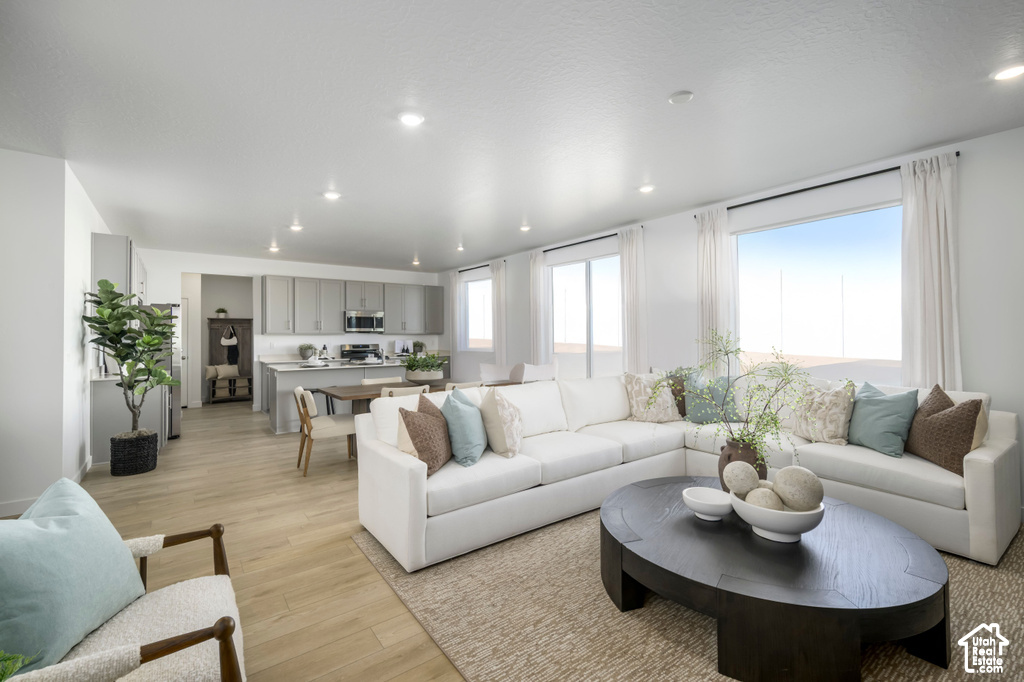 1534 W EVERBLOOMING DR photo 4