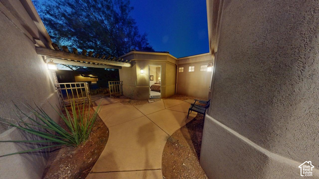 2255 N TUWEAP DR photo 4