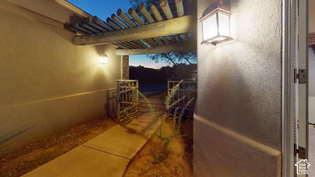 2255 N TUWEAP DR photo 3