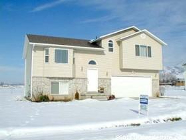 309 Cedar Ridge Dr, Hyde Park, UT 84318
