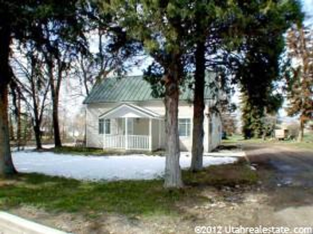 381 E 300 S, Providence, UT 84332