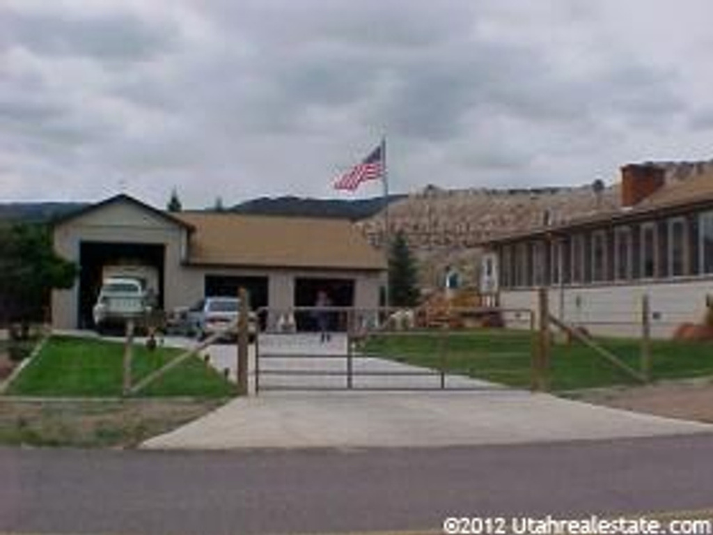 118 E Rustle, Teasdale, UT 84773