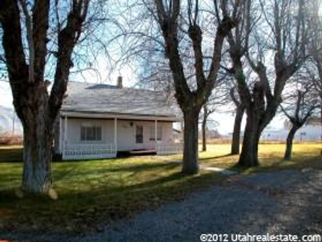 407 S 100 E, Hyrum, UT 84319
