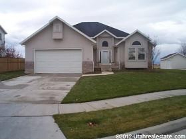 58 E 700 S, Kaysville, UT 84037