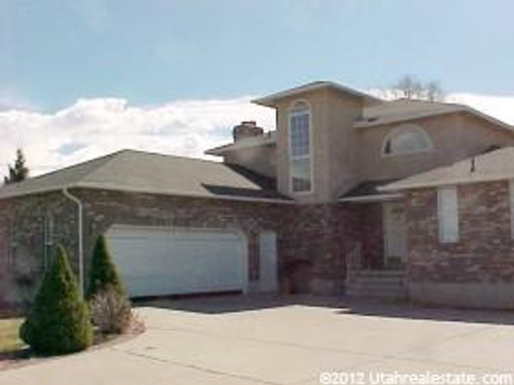 1517 Phillips St, Kaysville, UT 84037