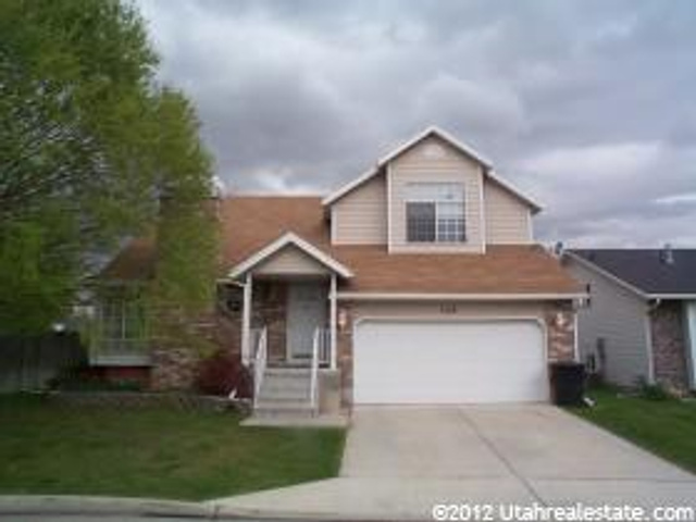 1158 Rimrock Ln, Murray, UT 84123