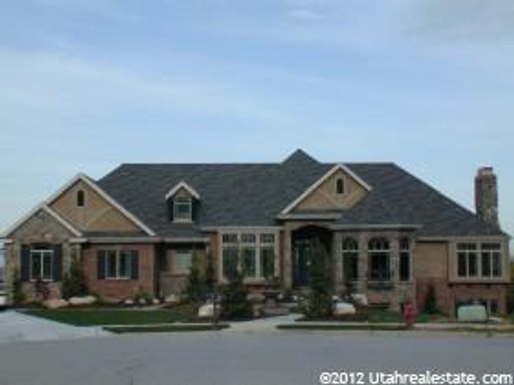 640 Westbrook Cir, Kaysville, UT 84037