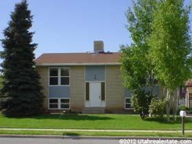 407 W 2300 S, Clearfield, UT 84015