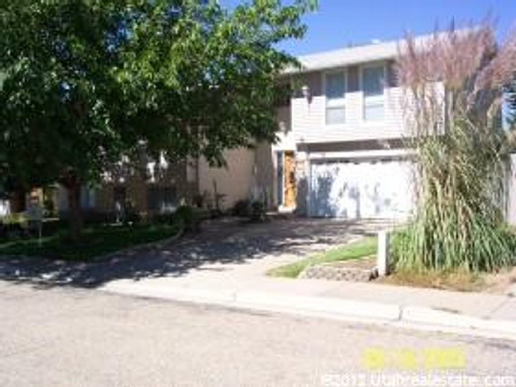 2160 W 5500 S, Roy, UT 84067
