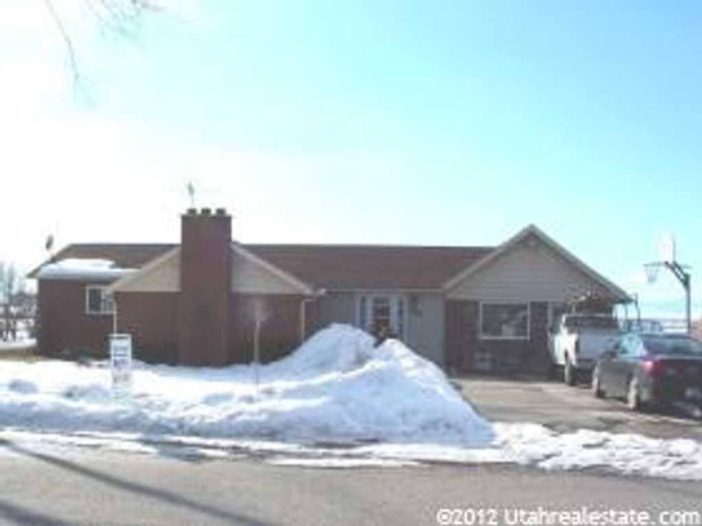 3697 S 5500 W, Hooper, UT 84315