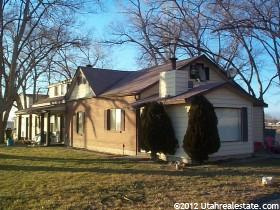 1581 Pheasant Ln, Lake Point, UT 84074