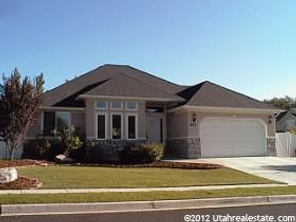 944 E Edgefield Rd S, Sandy, UT 84094