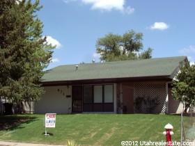 871 Birch St, Clearfield, UT 84015
