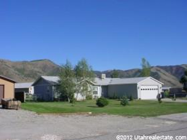 936 N Main St, Mantua, UT 84324