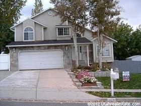 1066 E Castle Rock Rd S, Sandy, UT 84094