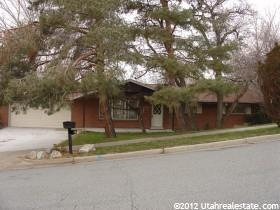 975 E Crestwood Rd, Kaysville, UT 84037