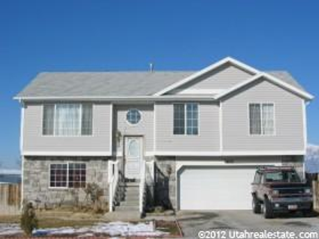 2632 W 3900 S, Roy, UT 84067