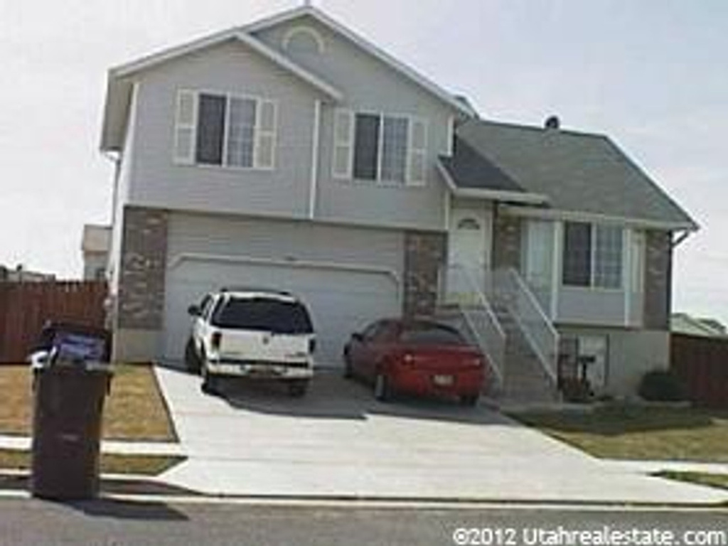 2665 W 3950 S, Roy, UT 84067