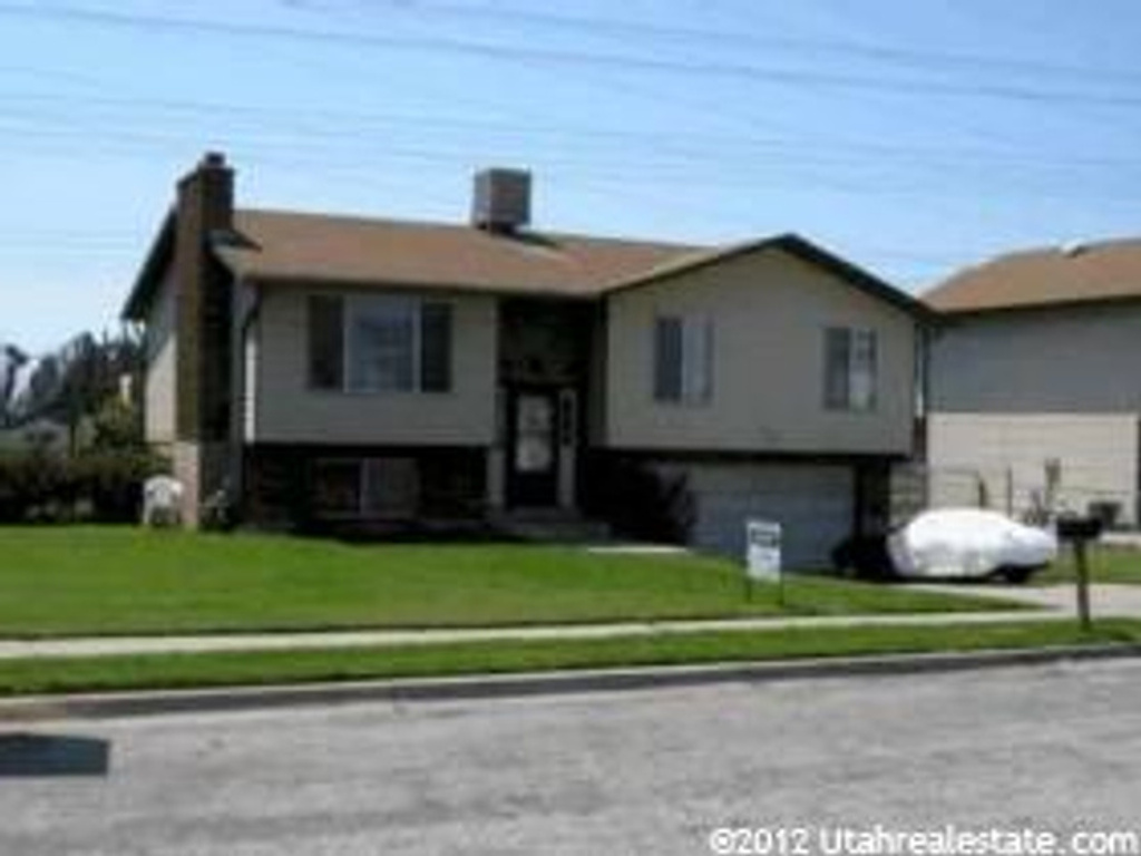 4851 S 3200 W, Roy, UT 84067