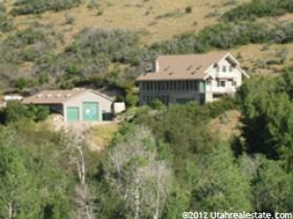 325 E 1400 S, Hoytsville, UT 84017