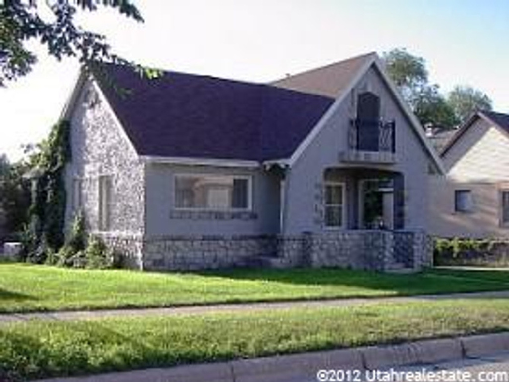 105 S 400 E, Copperton, UT 84006