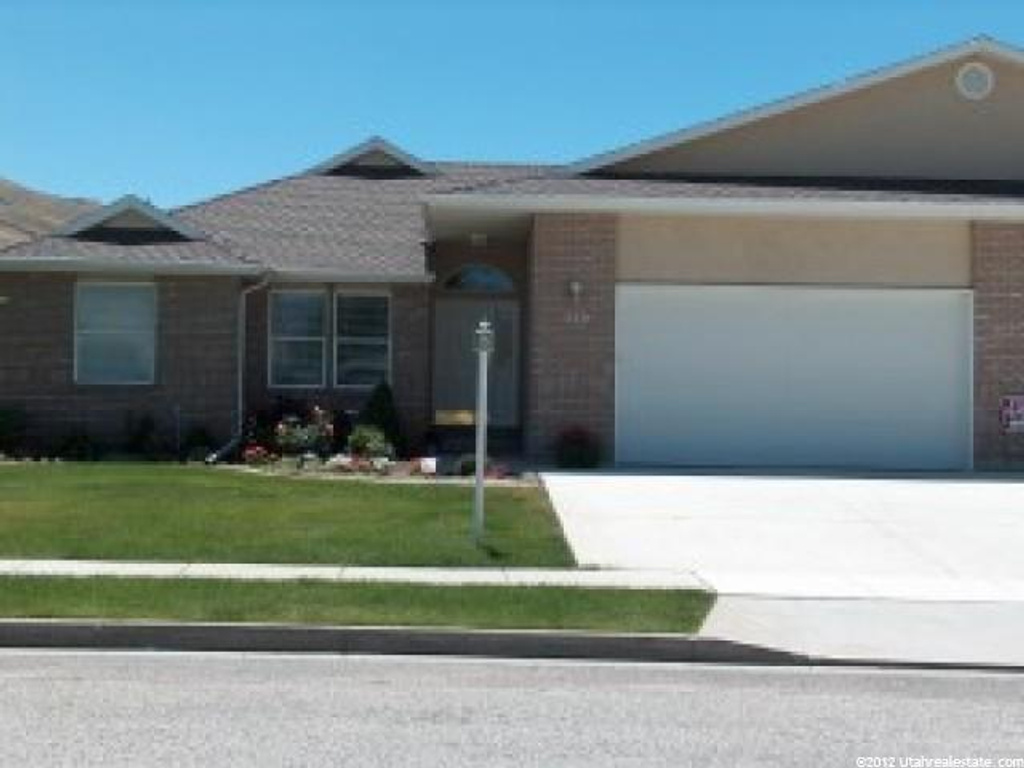 579 W 2300 S, Perry, UT 84302