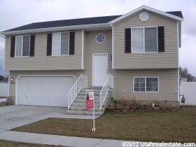 2116 N 2090 W, Clinton