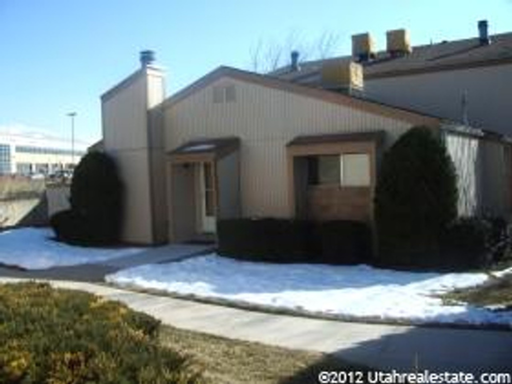 845 S 1650 E #A, Clearfield, UT 84015