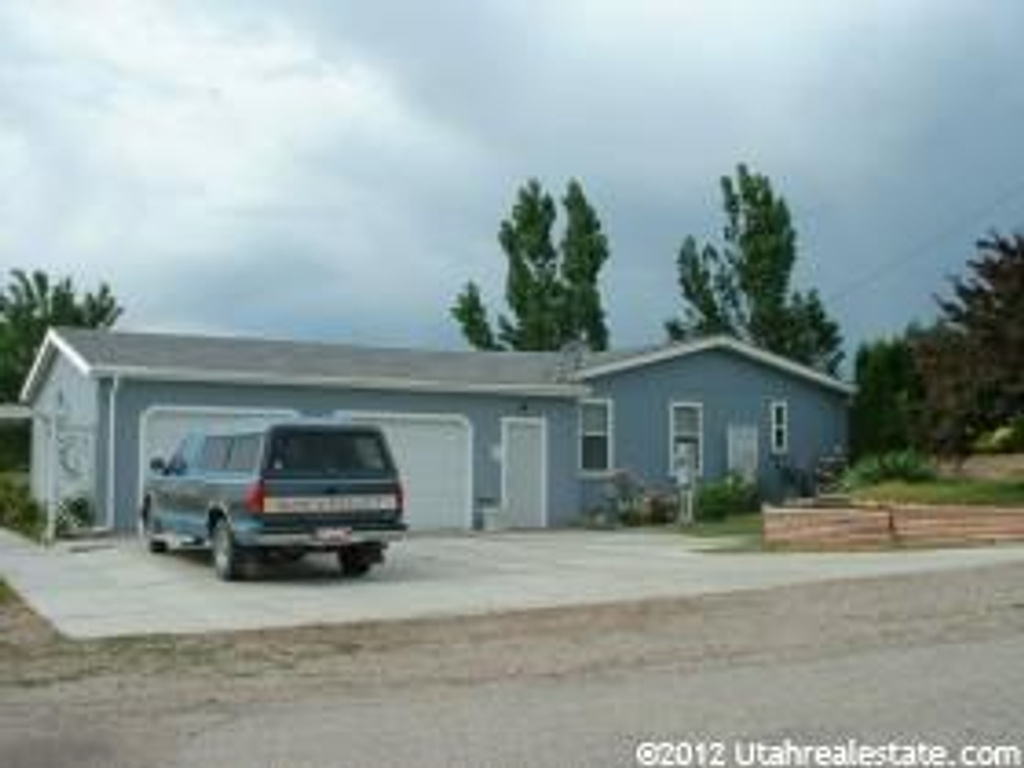 560 W 700 N, Malad City, ID 83252